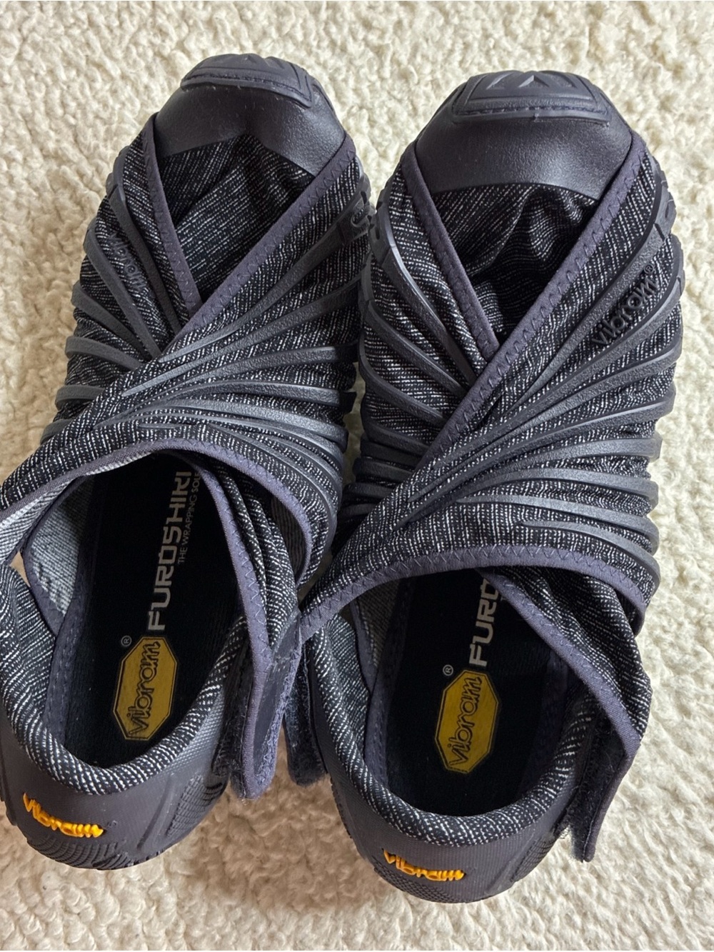 Vibram Furoshiki Woman’s Yoga Shoes. Size 7-7 1/2 Preowned (01100)